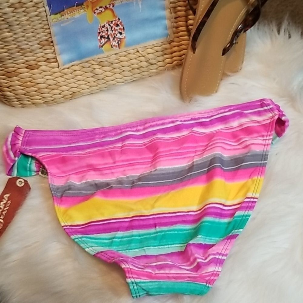 Arizona Multi-Color Bikini Bottom Size NWT!!! - Picture 3 of 4